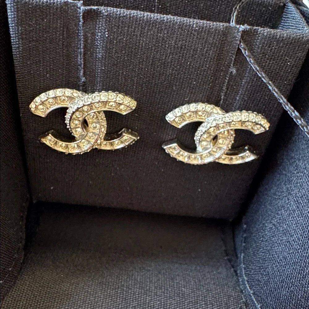 Chanel earrings cc logo golden crystal pierced REV